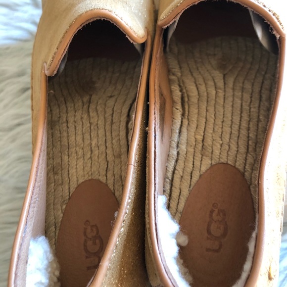 UGG NIB W Sandrine II Metallic W/ Gold sz 10 - Picture 6 of 8